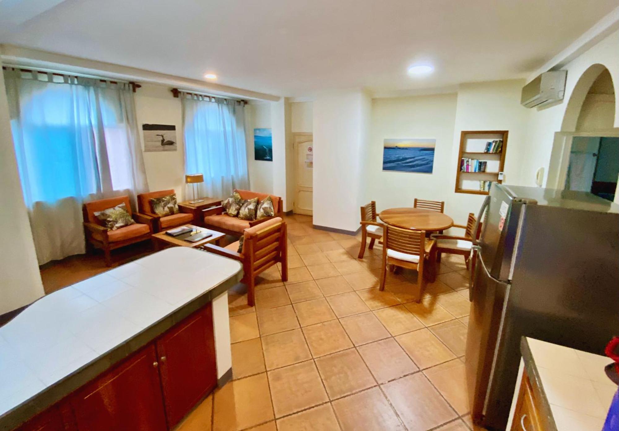 Torre Mar Galapagos Boutique Suites بويرتو أيورا المظهر الخارجي الصورة