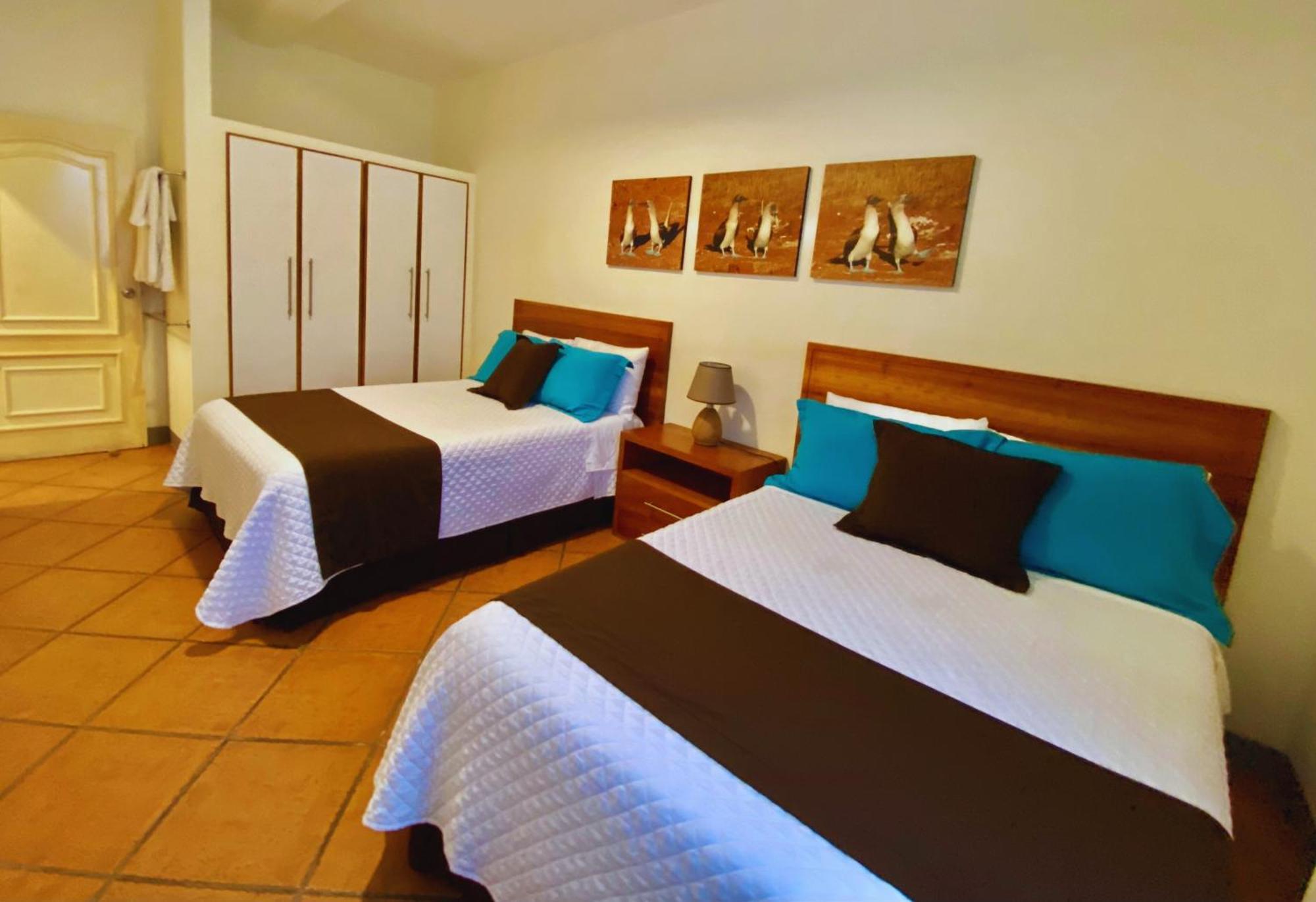 Torre Mar Galapagos Boutique Suites بويرتو أيورا المظهر الخارجي الصورة