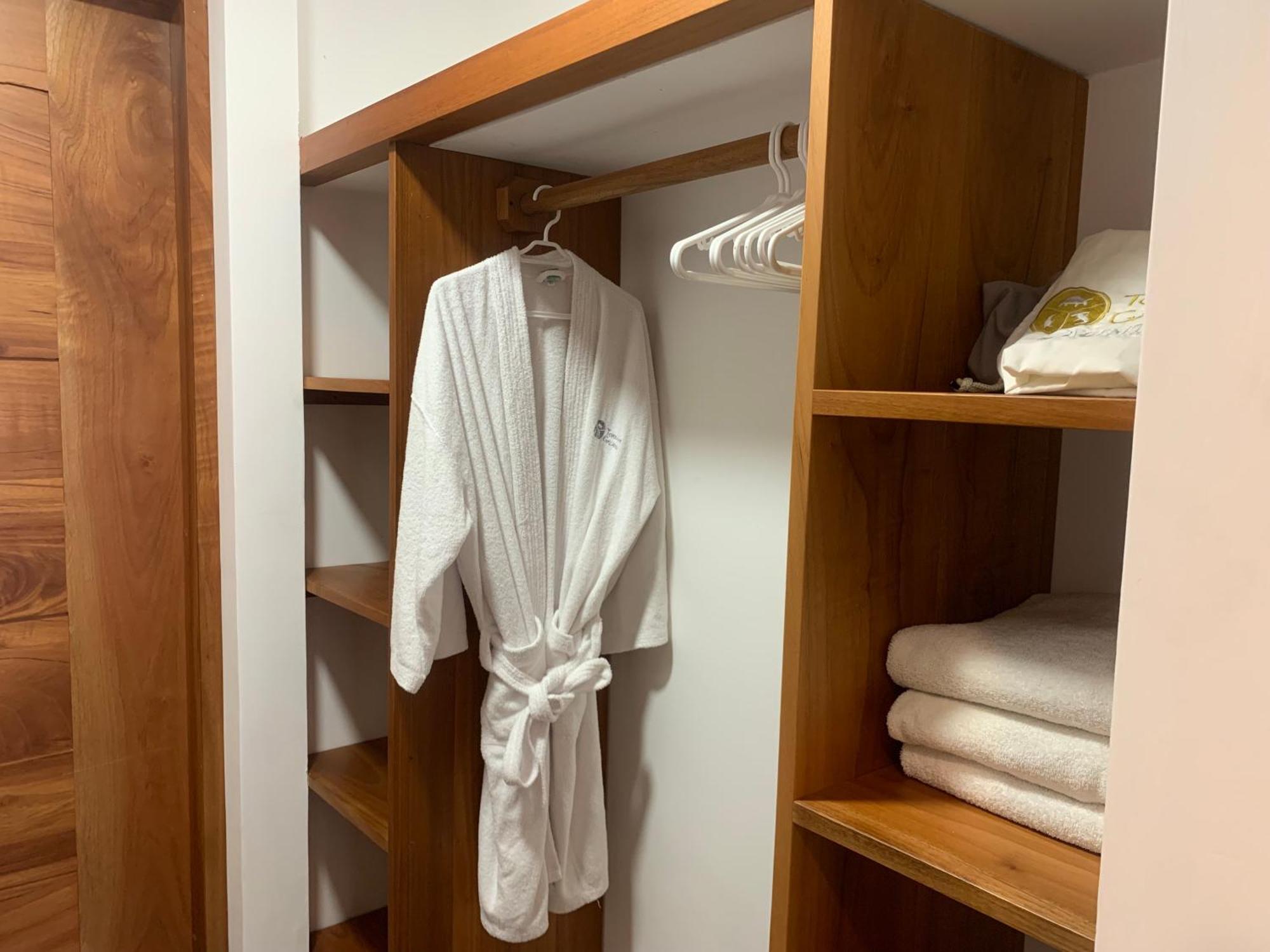 Torre Mar Galapagos Boutique Suites بويرتو أيورا المظهر الخارجي الصورة