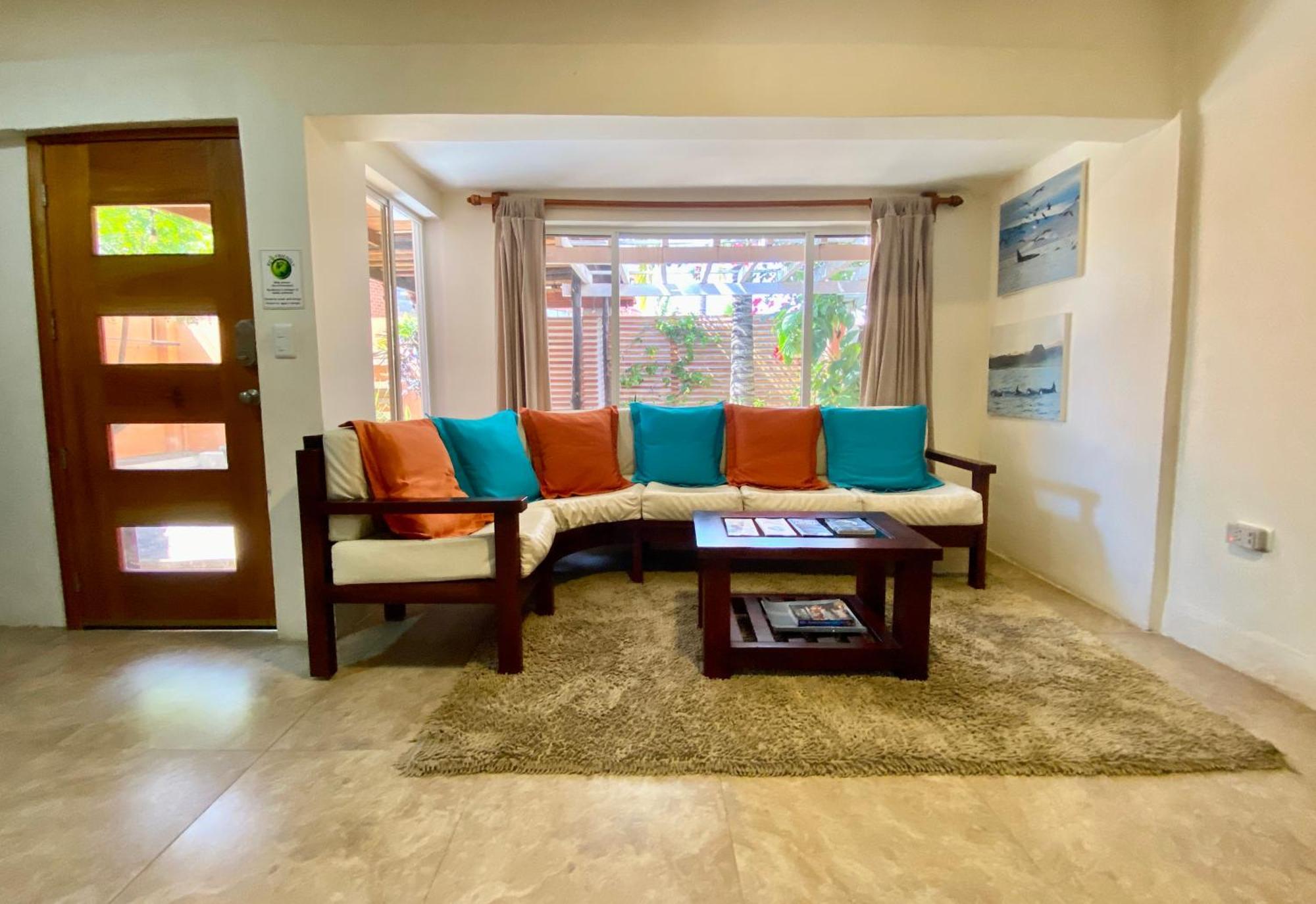 Torre Mar Galapagos Boutique Suites بويرتو أيورا المظهر الخارجي الصورة