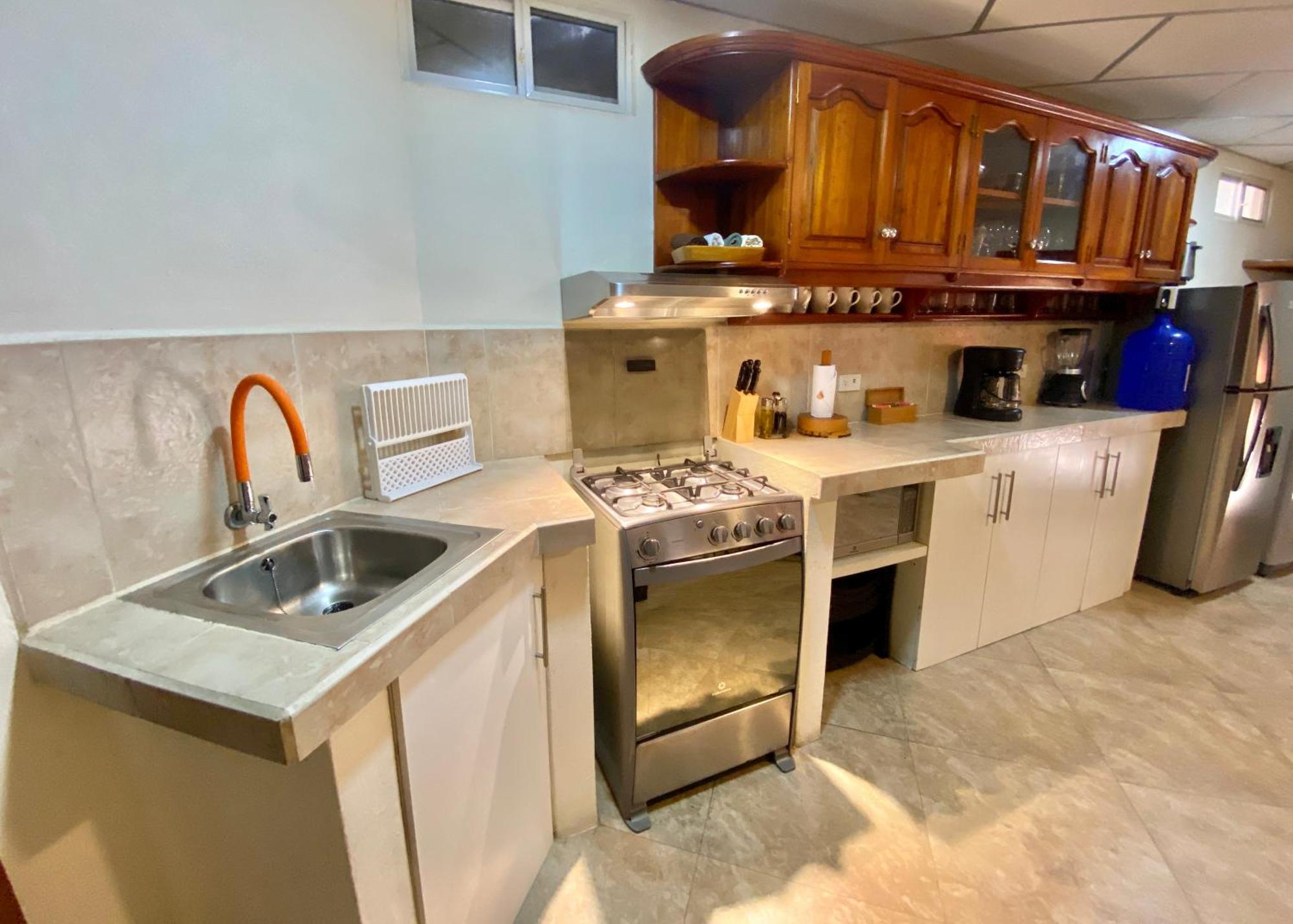 Torre Mar Galapagos Boutique Suites بويرتو أيورا المظهر الخارجي الصورة