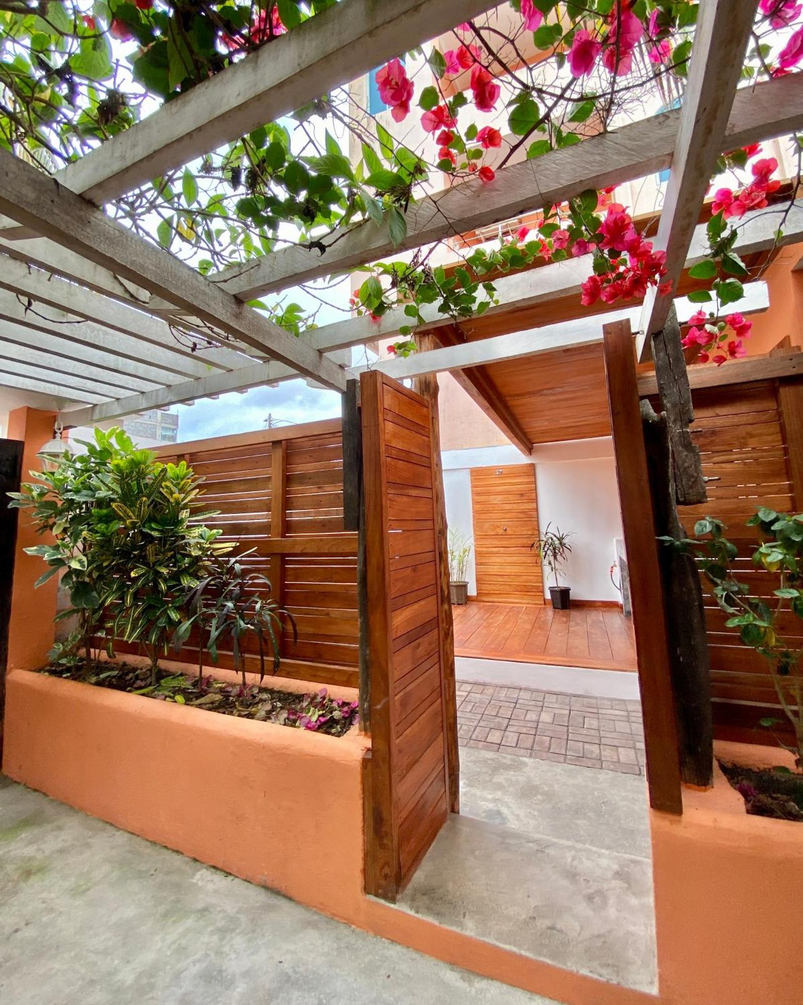 Torre Mar Galapagos Boutique Suites بويرتو أيورا المظهر الخارجي الصورة
