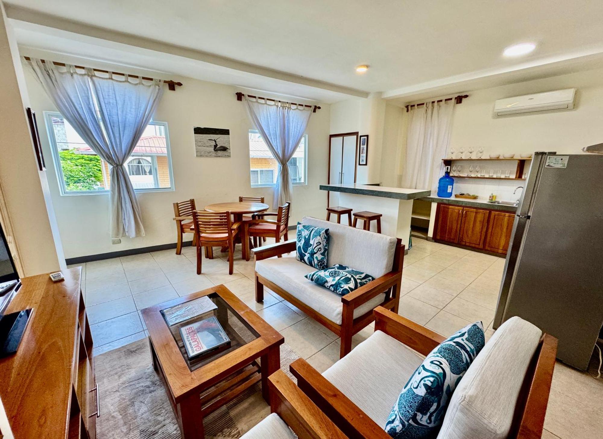 Torre Mar Galapagos Boutique Suites بويرتو أيورا المظهر الخارجي الصورة